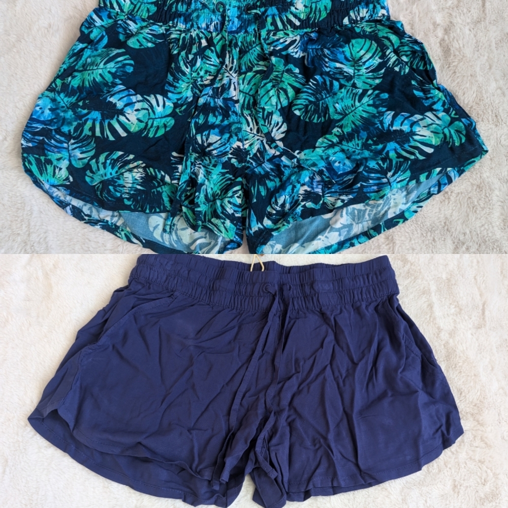 NWT Women's Vibe Casual Shorts, size 4
